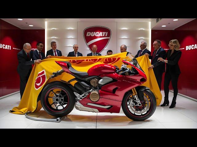 First Look 2025 Ducati Panigale V2 Review: The Ultimate Superbike Redefined