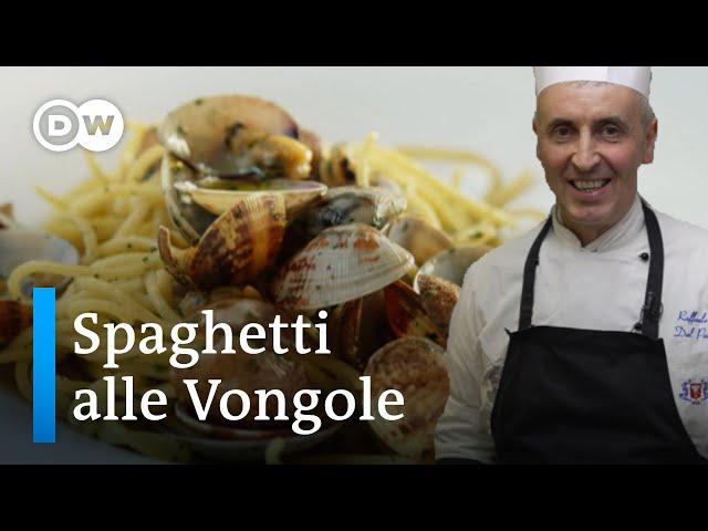 Traditional Spaghetti alle Vongole from Venice: The Secret of the PERFECT Pasta | A Typical Dish