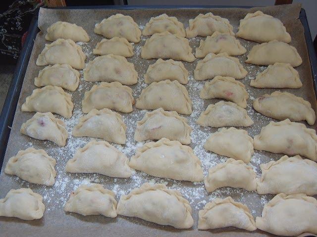 Вареники с клубникой. Маринкины творинки. Всем МИРА и Добра!