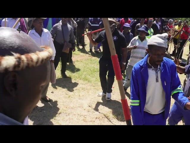 MDIDIYELI GOBIZIZWE MAKHANYA, AT THE FUNERAL OF XOLANI MKHIZE, UMHLABA UHLANGENE AMABUTHO #UMBUMBULU