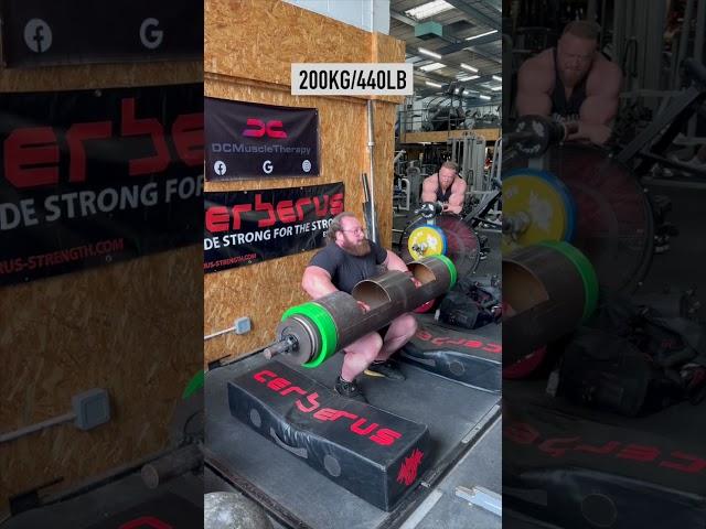 Is This The Heaviest One-Motion Log Lift in History? 200kg/440lb