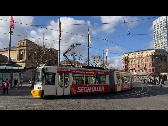 Moment mal, Mainz!  -  Strassenbahn und Busse auf dem Bahnhofplatz | Februar 2022