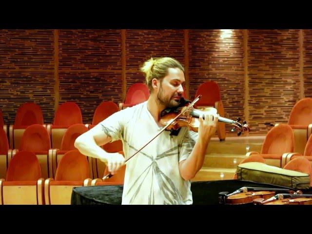 DAVID GARRETT at Museo del Violino in Cremona trying different violins:  which could be the best?