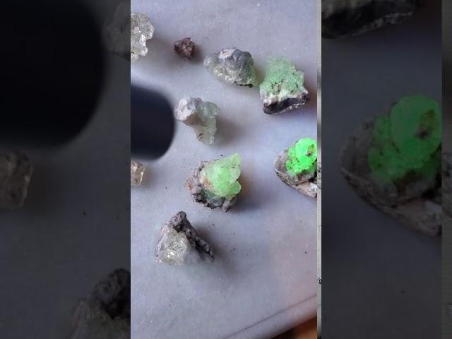 Hyalite Opal - Mexico - UV crystals- HamilStone.com