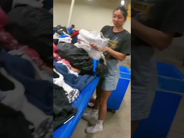 Goodwill Bins Outlet VS Goodwill Retail prices  #thrifting #thriftwithme #thrift #thriftfinds