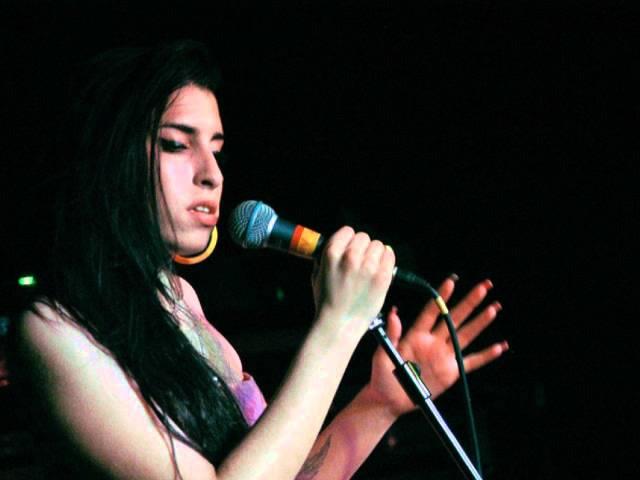 Alcoholic Logic (Alternate Version) - Amy Winehouse