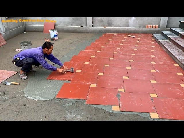 Professional Large Outdoor Playground Construction Workers Use Red Ceramic Tiles Size 50 x 50cm