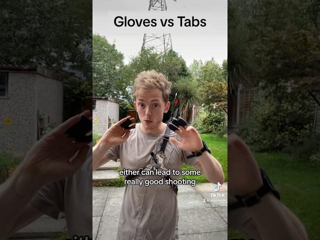 Archery Gloves vs Tabs