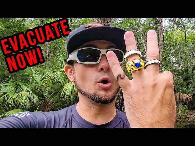  HURRICANE Hitting River! We Find Expensive Jewelry Underwater