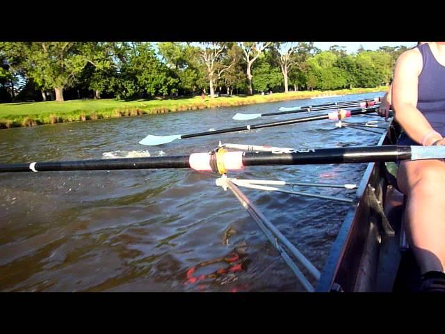 Melbourne Rowing Club Women - 20111015 Piece 2 R26.MOV