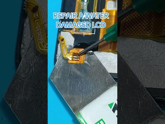 Repair a water damaged lcd.#smartphone #mobilephone #techrepair