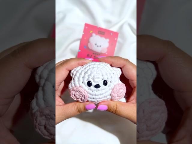 Unboxing BT21 minini Donut Blind Bags Pt 2: RJ 