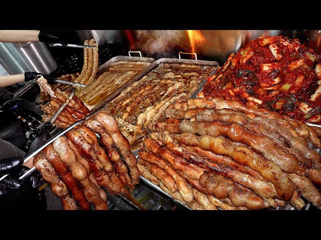 Amazing! BEST Grilled long long beef intestines with Garlic. / Korean street food