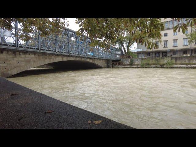 Very high water levels in the Isar River, München