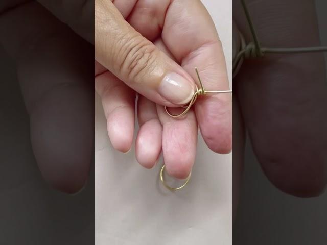 Easy-made DIY jewelry #schmuck #wire #handmade #tutorials #unique #wrapped #ohrringe #accessories