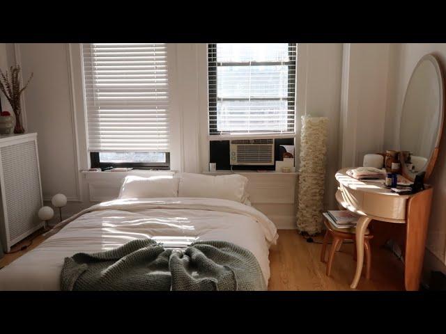 Chicago Studio Apartment Tour