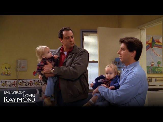 Ray Can’t Tell His Twin Sons Apart | Everybody Loves Raymond