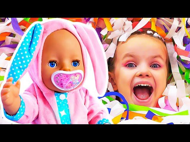 Paper party for Maya and Lina! Family videos for kids with toys for toddlers. Kids entertainment.