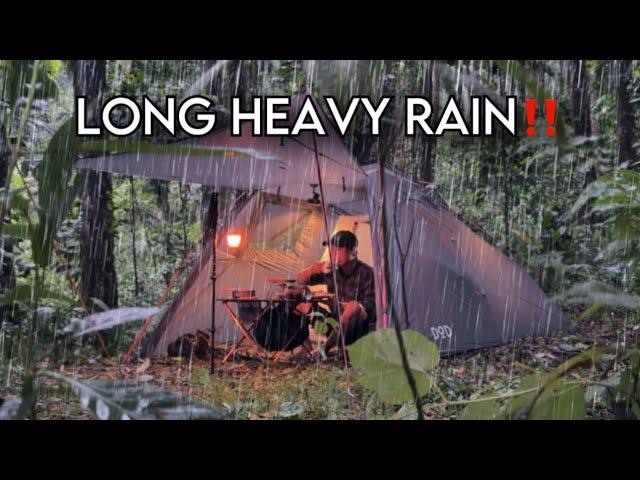 STRUGGLE IN LONG HEAVY RAIN‼️SOLO CAMPING HEAVY RAIN WITH UMBRELLA TENT