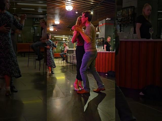 Slow Bal Social dance Deirdre and Luciën with a dramatic ending ;)