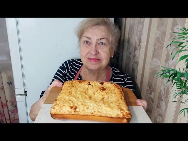 Быстрый пирог к чаю и очень вкусный.  НО...Я в огромном расстройстве.Непростительная ошибкаю