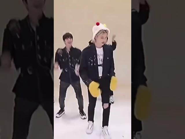 it's Chicken time #straykids #skz  #yongbok #Felix