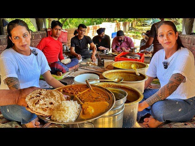 Punjab's Champ Sportswoman runs Roadside Dhaba  60/- Rs UNLIMITED Indian Street Food Vlog