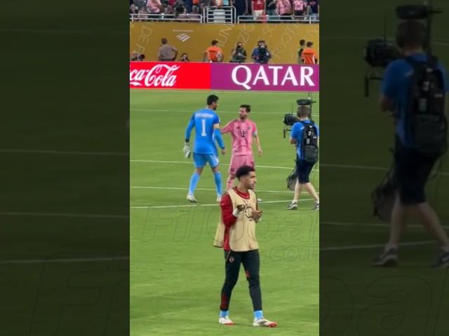 تحيه ميسي لمحمد الشناوي لاعب النادي الاهلي #اكسبلور