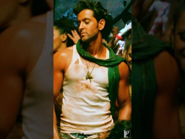Weekend mode activated | #DhoomMachale | #Dhoom2 | #HrithikRoshan | #DanceSong