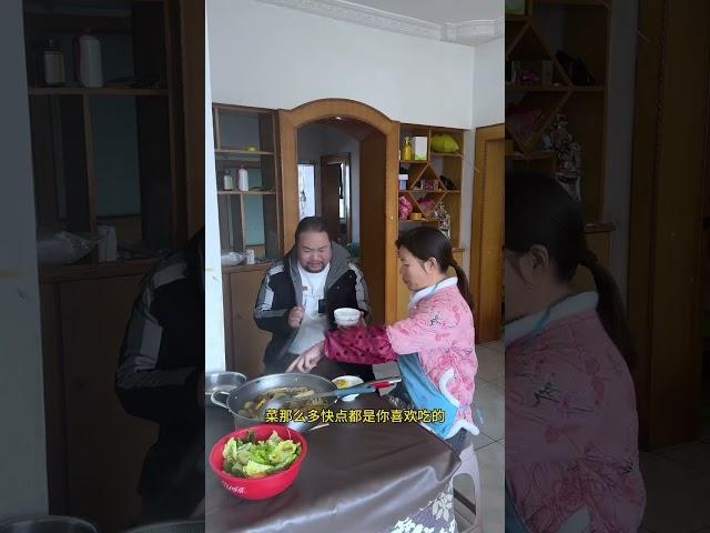 冷战了也不哄我 哼 小样  看我今天怎么制你……#搞笑视频 #搞笑夫妻 #夫妻冷战中#劇情#生活#shorts