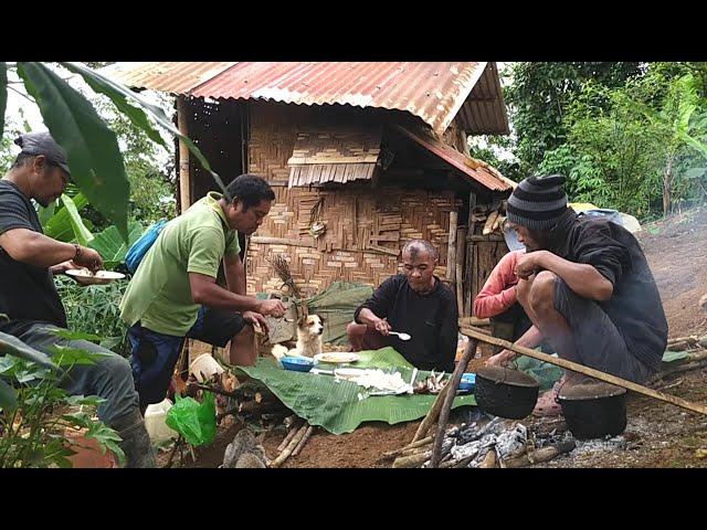 Charity Vlogger (EP3) Bisita Sa Aming Kaibigang PWD At Food Trip Ng Inihaw at Native Chicken