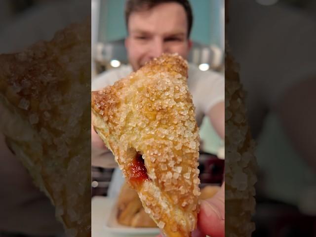 Pastelito De Guayaba Y Queso #chefbrad #food #pastelitos #miraeso #recipe #guava #cheese #cuban