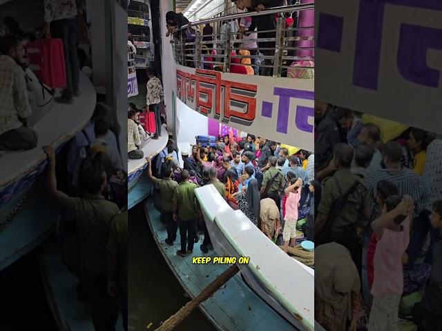 Have you ever seen an Indian bus boat that can carry 1,000 people and 10,000 people?