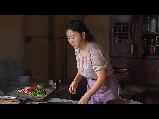 Stewed Fish | The rainstorm destroyed the house but it's alright as long as I still have my family.