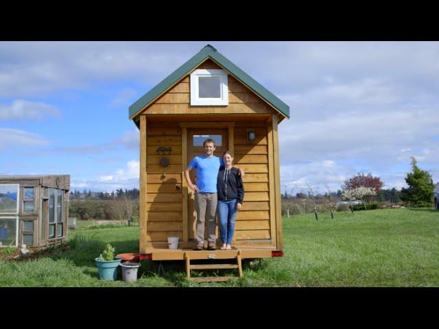 Building A Tiny House On A Trailer: Tiny Home Tour | Zillow