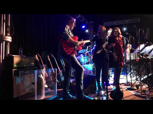 “New Frontier” - (Donald Fagen cover) live at 3rd and Lindsley featuring Larry Carlton.