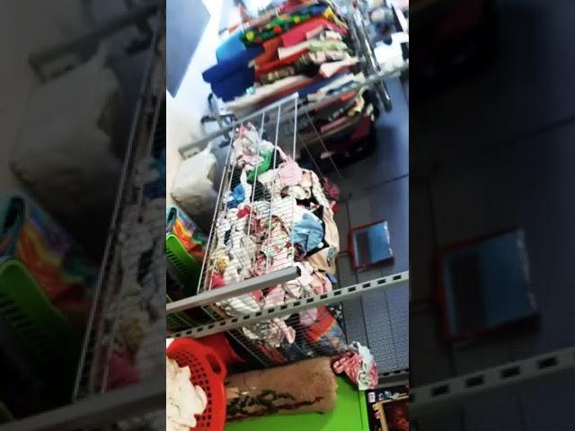 Антиквариат в Германии за копейки в социальном магазине.