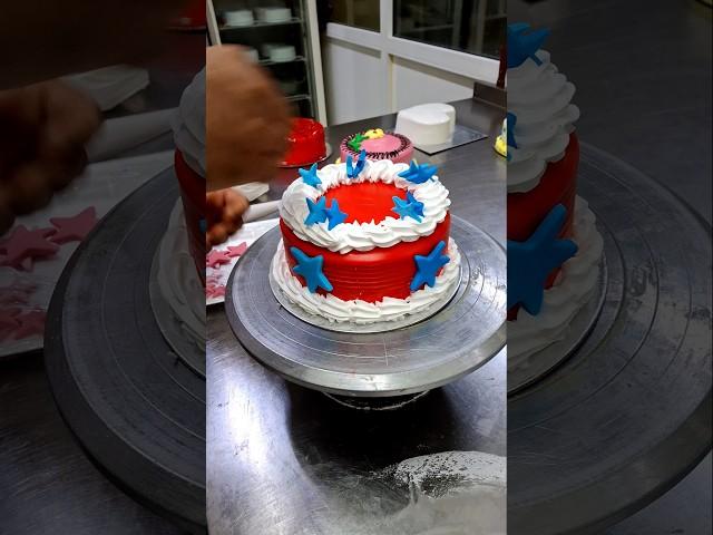 Red chocolate cake with fondant star's /Shorts video