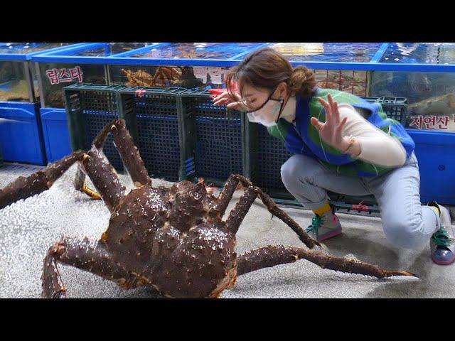 [Mukbang ASMR] I Bought Giant King CrabAt The Seafood Market Eatingsound eatingshow Ssoyoung 