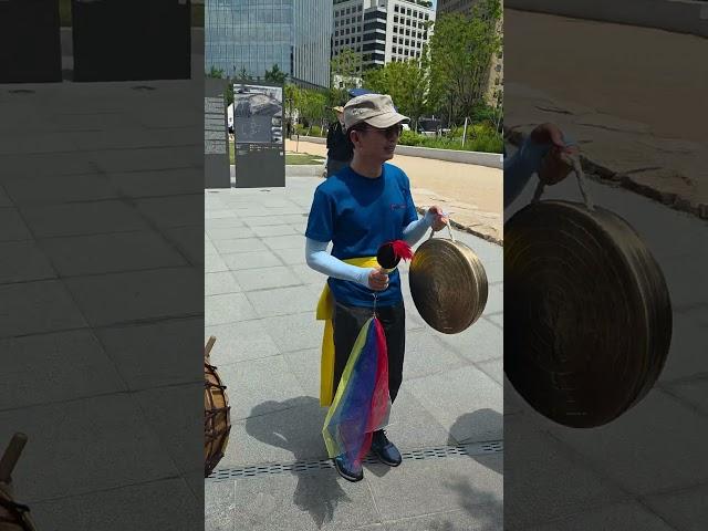 얼쑤~ 잡귀 추방 풍물을 울려보세~~~