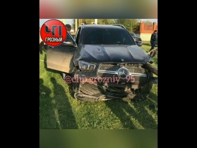 Ramzan Kadyrov goes off on Khamzat Chimaev after crashing gifted Mercedes