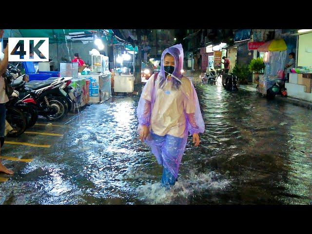 [4K UHD] Walking through Sudden Heavy Rain and Flash Flood Street in Bangkok