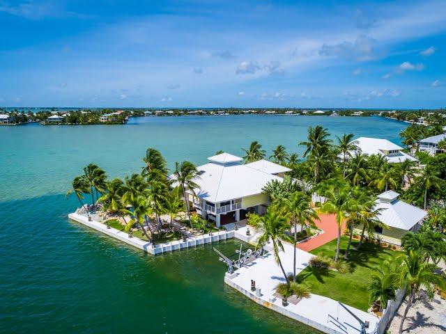 Lower Florida Keys Luxury Open Water Real Estate For Sale Boasting Pool and Privacy on Sugarloaf Key