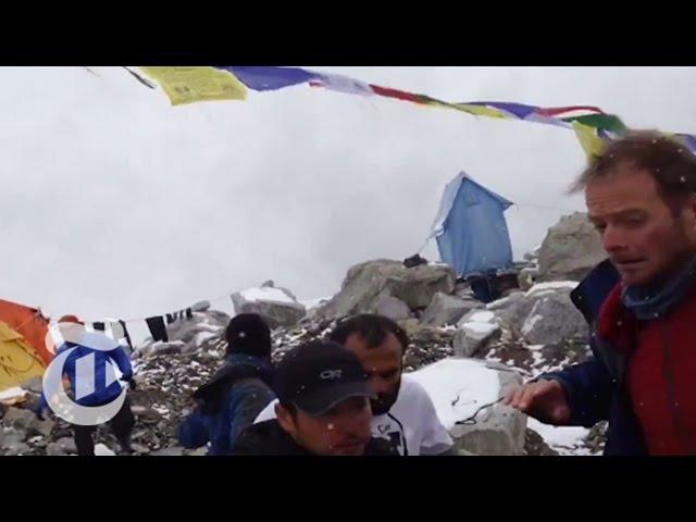 Nepal Earthquake 2015: Witness Videos on Everest | The New York Times