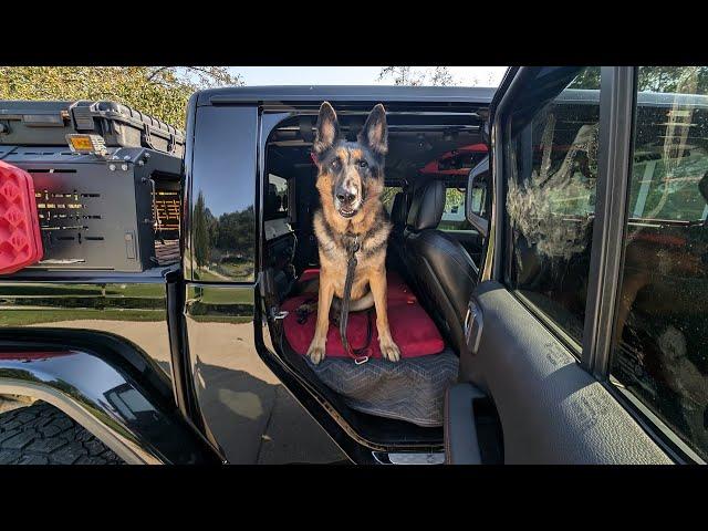 I Built A DIY Jeep Gladiator Seat Delete!