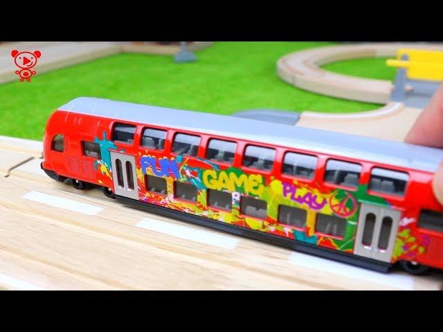 Trains video - different trains wooden brio train, Thomas the train, lego and brio trains