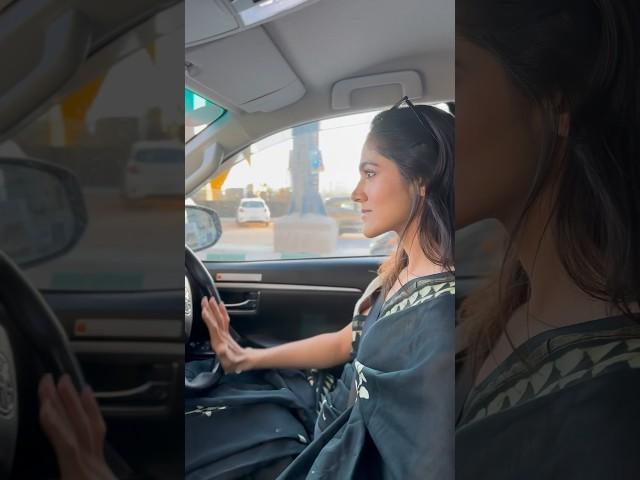 Sarees & Gears 🫶 #Simranchoudhary #Trending #Cars #Drive #Fortuner #Roadtrip