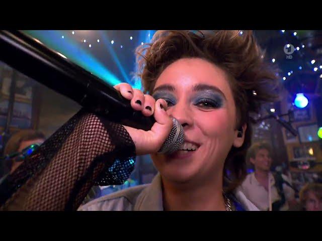 Paula Carolina  - "Blankenese", live bei "Inas Nacht"