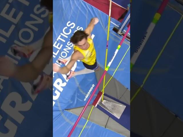 Mondo Duplantis is just simply born to fly ️ #athletics #worldrecord #polevault #sweden #sports