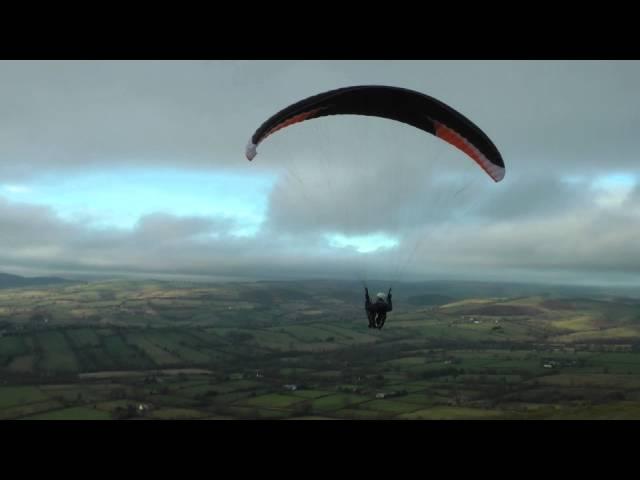 Parahawking | Paragliding with Hawks in Shropshire, England